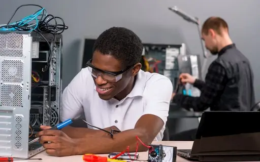 Formation Qualifiante Maintenance Et Réseau & IA